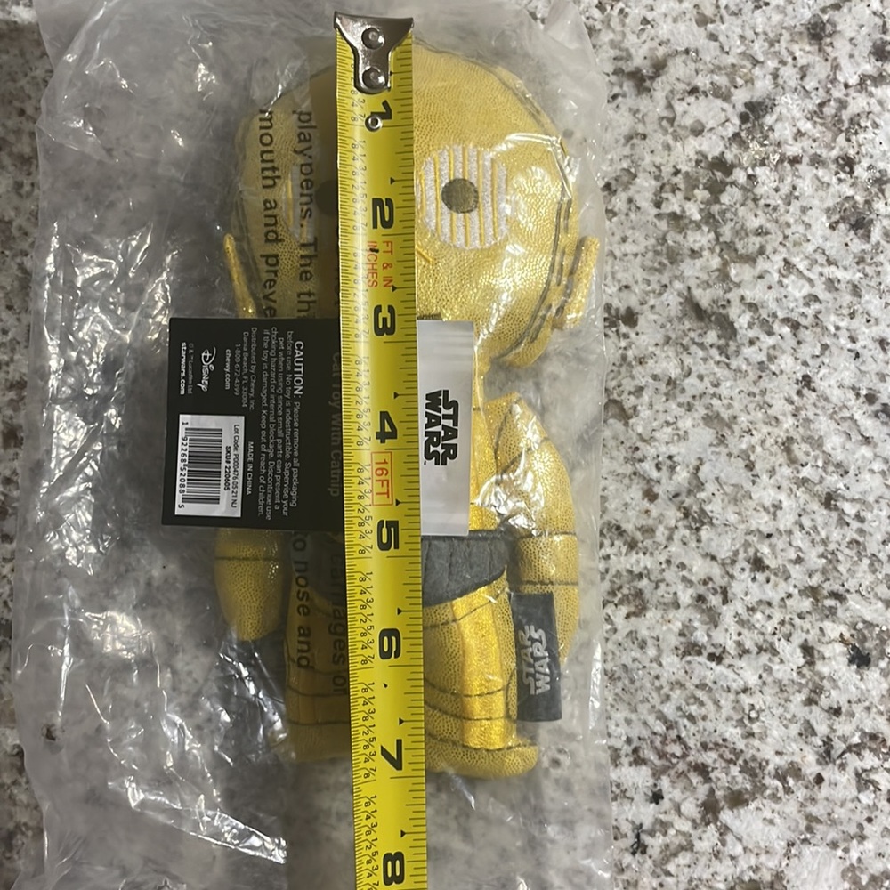 Chewy Star Wars C-3PO Kicker Cat Toy with Catnip - Picture 5 of 6